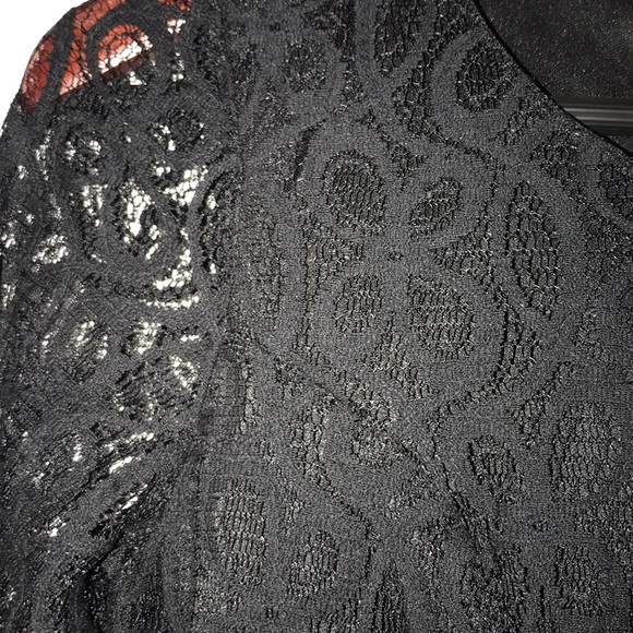 Black Lace dress - Picture 2 of 3